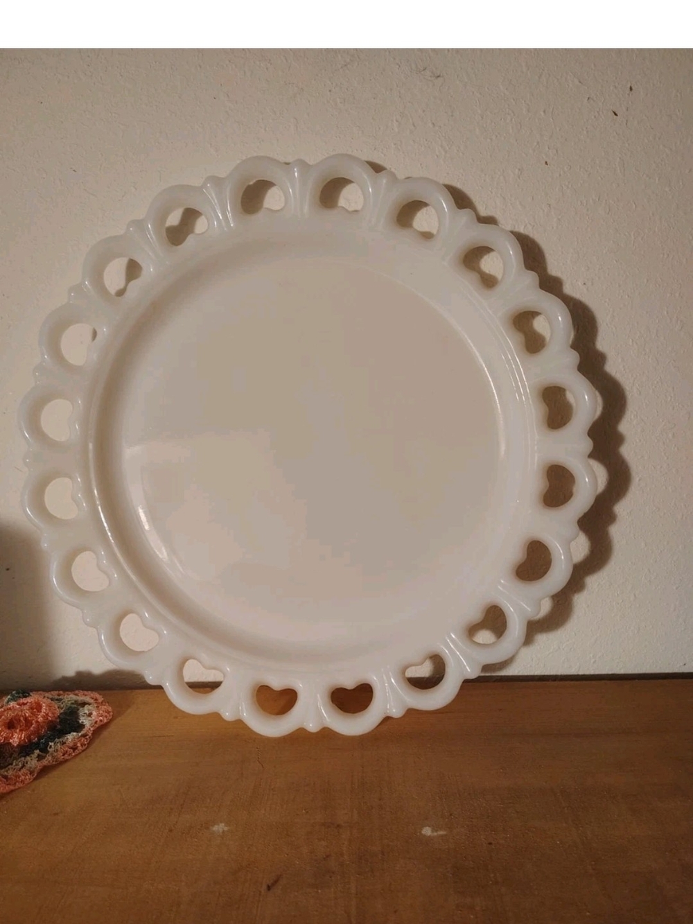 White Lace-Edge Decorative Serving Plate - Brand Unspecified